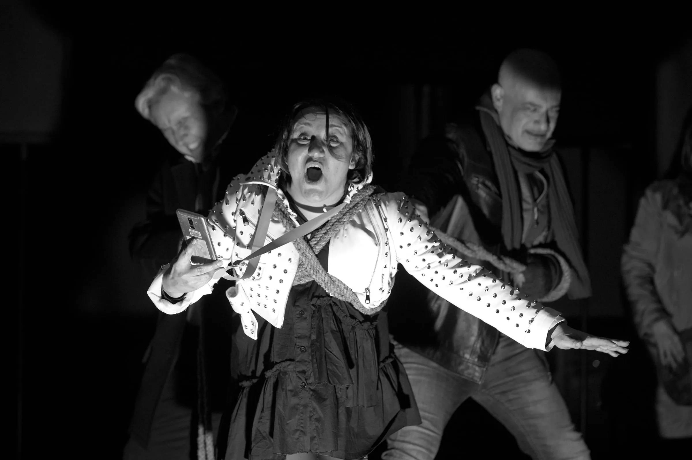 Quattro dopo mezzanotte – Namasté, foto di scena 3